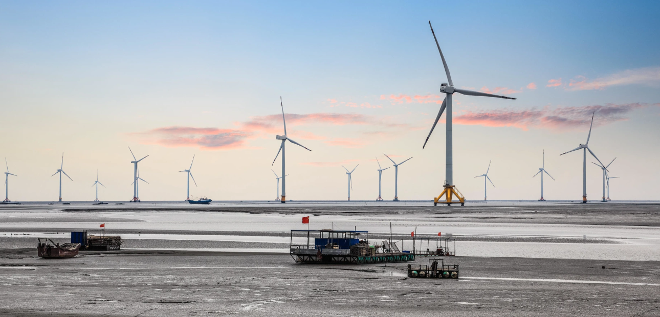 Trung Quốc đẩy mạnh chuyển dịch sang năng lượng sạch