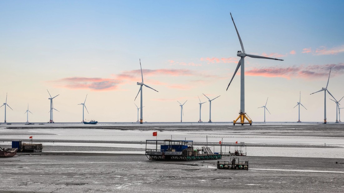 Trung Quốc đẩy mạnh chuyển dịch sang năng lượng sạch