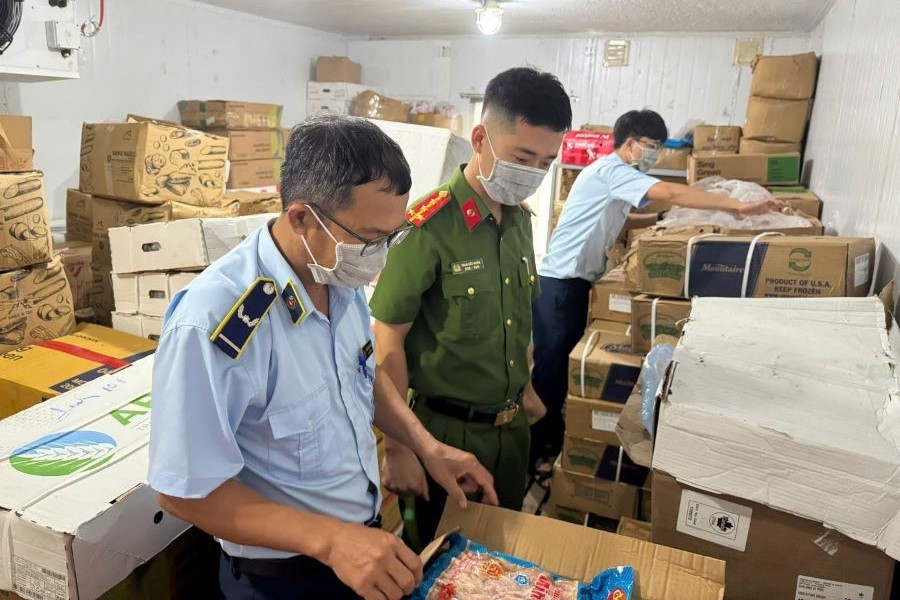 Không khoan nhượng với hàng giả, vi phạm an toàn thực phẩm