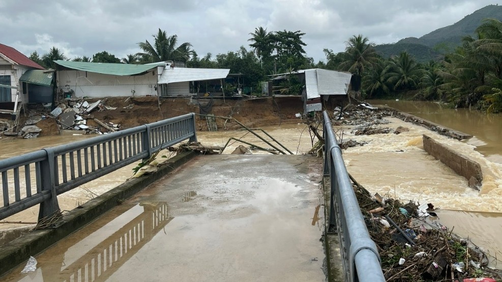 Khánh hoà: Nỗ lực khôi phục sự cố thuỷ lợi, đảm bảo tái sản xuất nông nghiệp