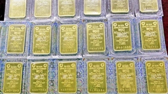 Giá vàng hôm nay (16/12): Vàng trong nước lại lập kỷ lục mới