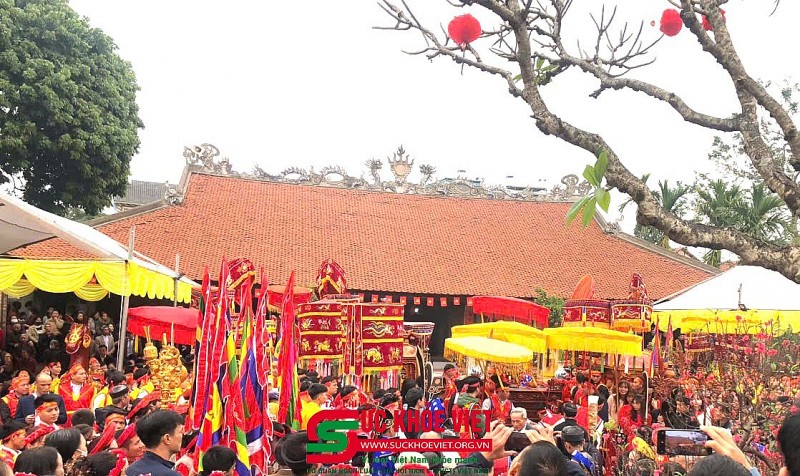 lễ hội cổ truyền làng Yên Lộ xuân Ất Tỵ: Hội tụ tinh hoa truyền thống tiếp nối hào khi dân tộc. Hà Nội: Hội tụ tinh hoa truyền thống tại Lễ hội làng Yên Lộ