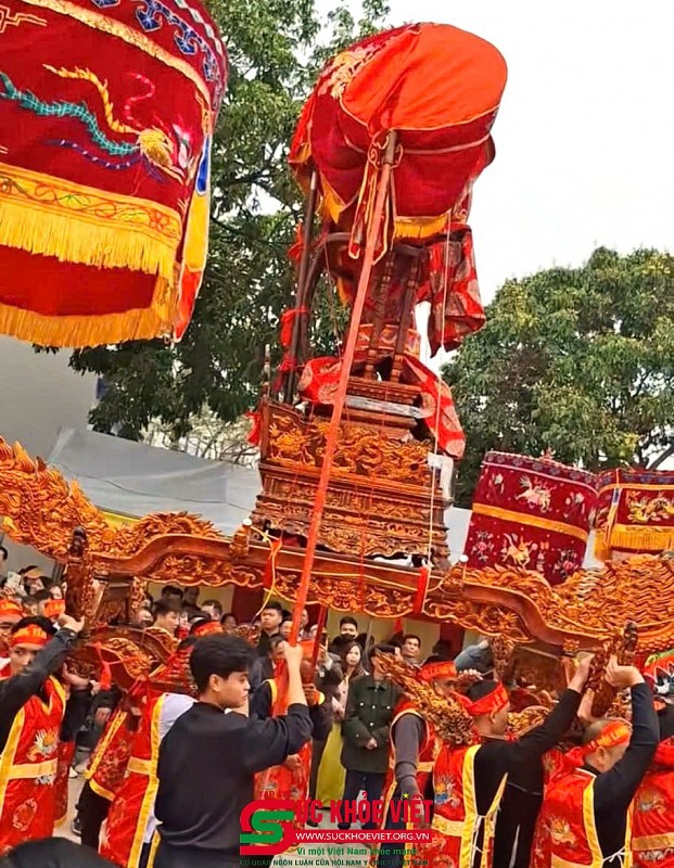 lễ hội cổ truyền làng Yên Lộ xuân Ất Tỵ: Hội tụ tinh hoa truyền thống tiếp nối hào khi dân tộc. Hà Nội: Hội tụ tinh hoa truyền thống tại Lễ hội làng Yên Lộ