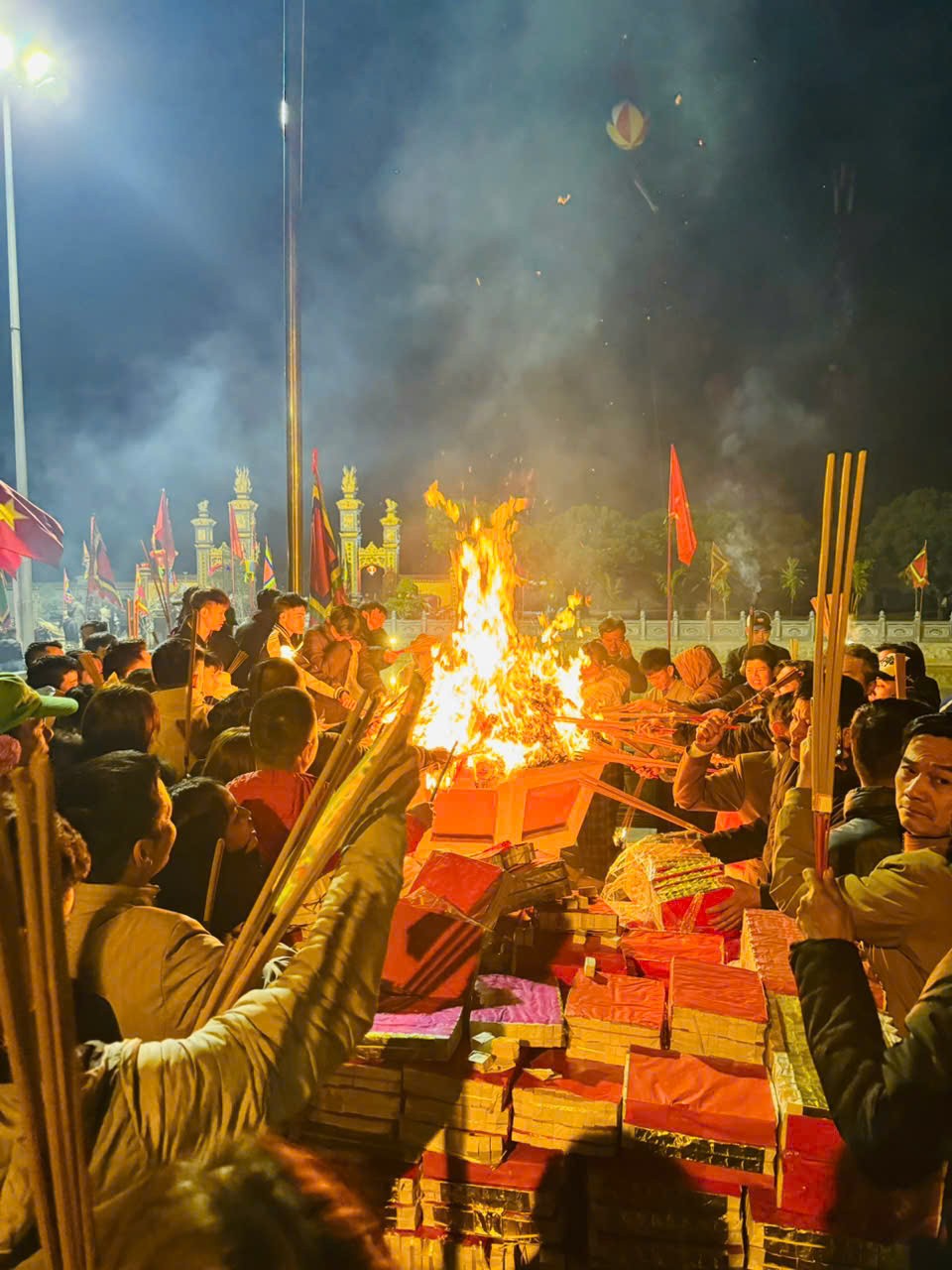 Lễ hội cổ truyền làng Yên Lộ Xuân Ất Tỵ: Hội tụ tinh hoa truyền thống tiếp nối hào khi dân tộc Lễ hội cổ truyền làng Yên Lộ Xuân Ất Tỵ: Hội tụ tinh hoa truyền thống tiếp nối hào khi dân tộc