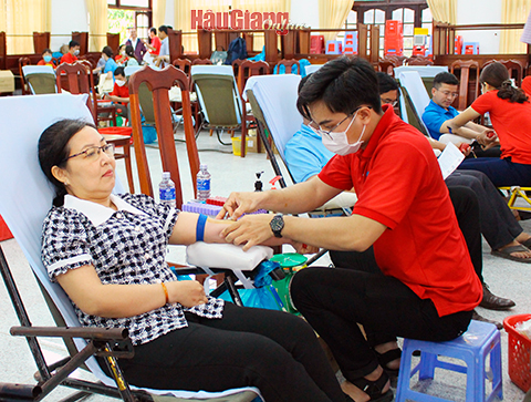 Hậu Giang: Hiến máu đầu xuân