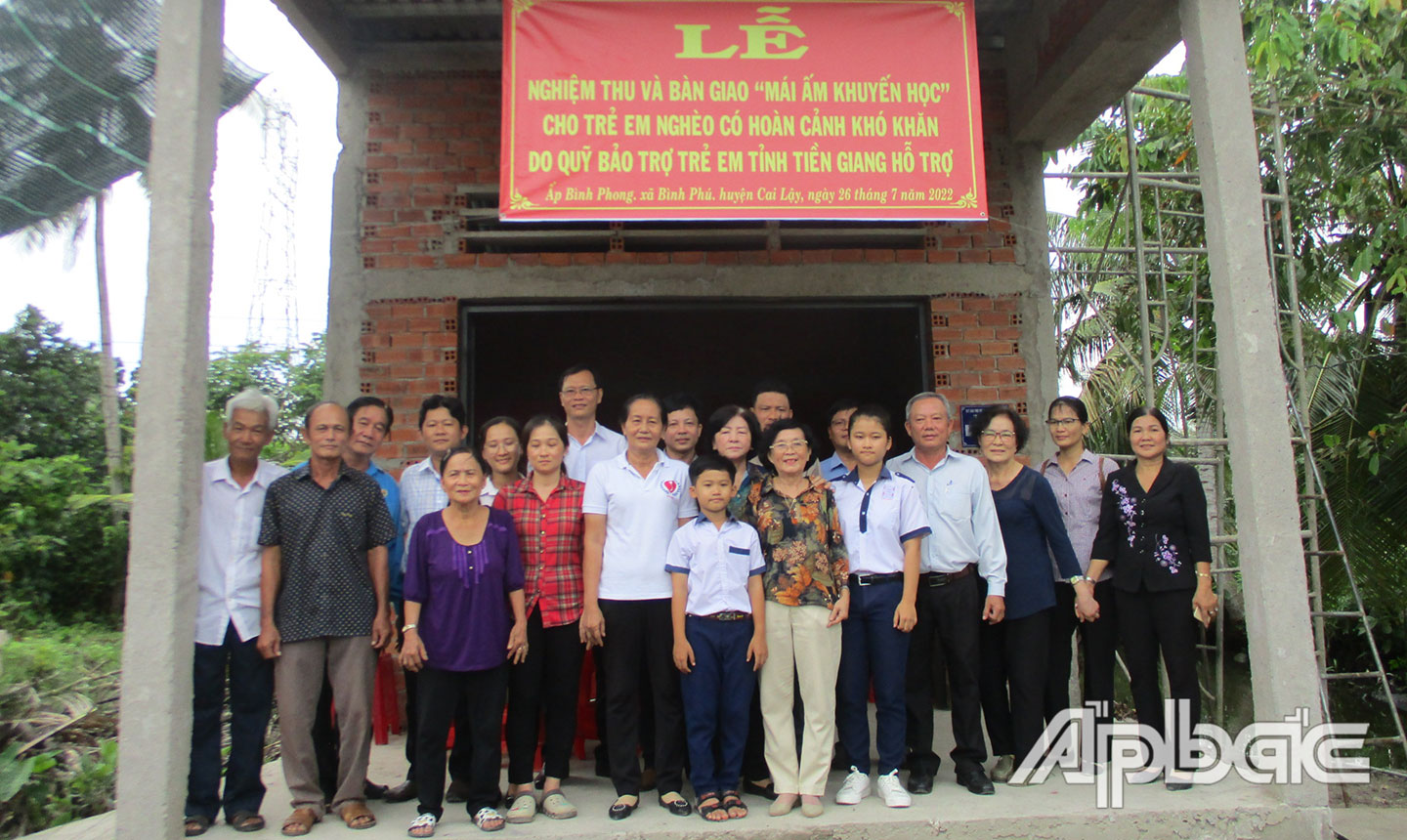 Huyện Cai Lậy: Quan tâm chăm sóc để trẻ em phát triển toàn diện