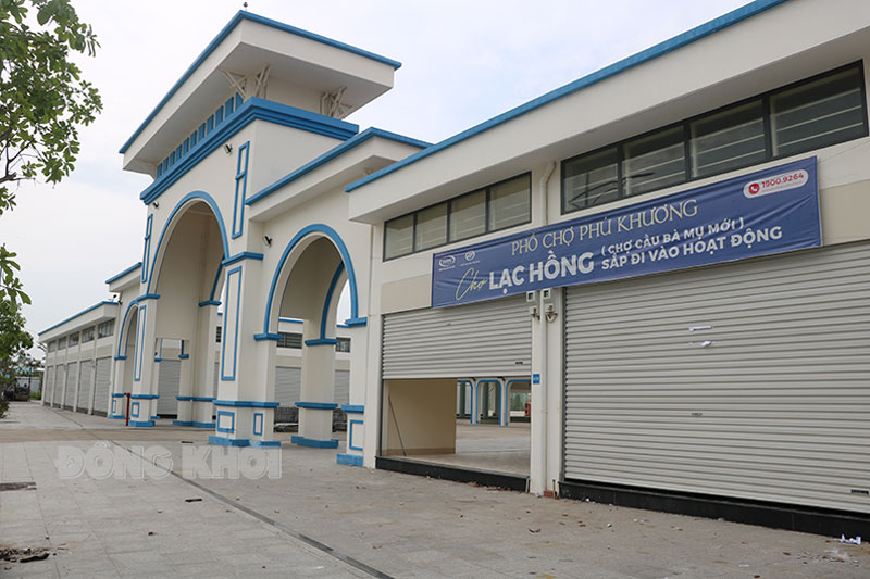 Chuẩn bị dời chợ Cầu Bà Mụ vào chợ Lạc Hồng Chuẩn bị dời chợ Cầu Bà Mụ vào chợ Lạc Hồng