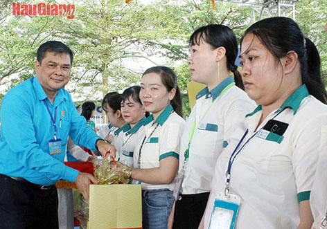 Hậu Giang: Để tất cả đoàn viên, người lao động đều có tết