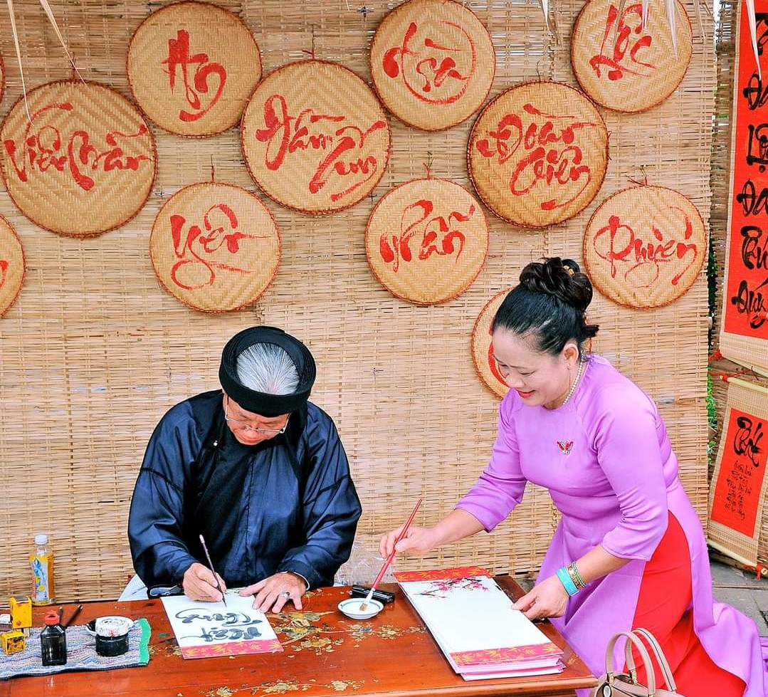 Tết quê - Nét duyên giữa lòng phố biển Tết quê - Nét duyên giữa lòng phố biển