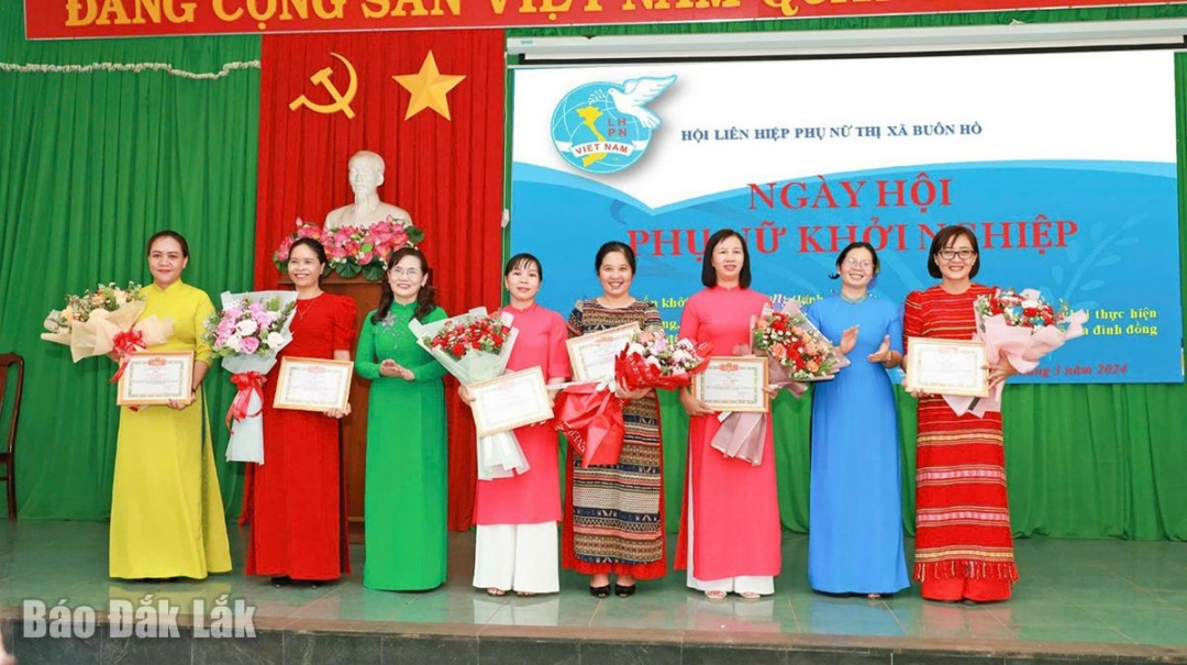 Đắk Lắk: Phụ nữ thị xã Buôn Hồ giúp nhau phát triển kinh tế