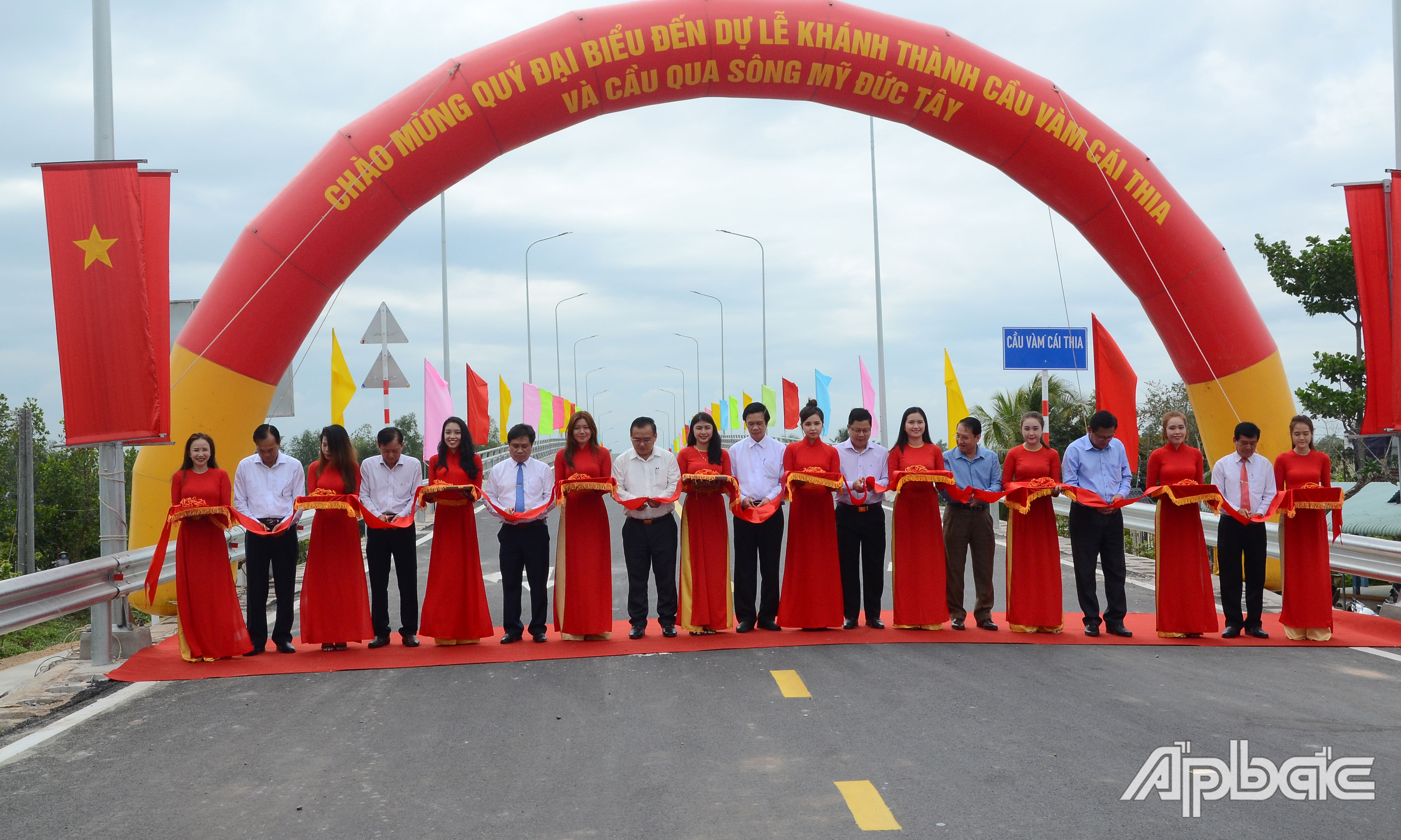 Tiền Giang: Khánh thành cầu Vàm Cái Thia và cầu qua sông Mỹ Đức Tây