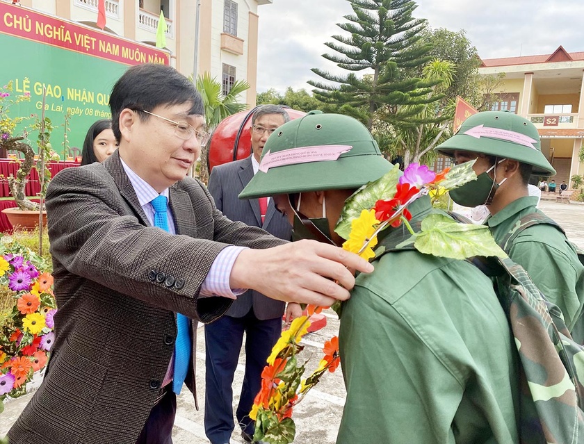 Gia Lai: Lãnh đạo tỉnh tham dự ngày hội tòng quân tại các địa phương Lãnh đạo tỉnh Gia Lai tham dự ngày hội tòng quân tại các địa phương ảnh 8