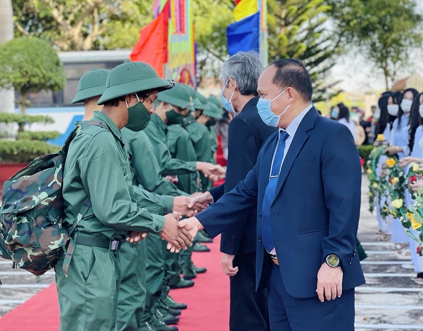 Gia Lai: Lãnh đạo tỉnh tham dự ngày hội tòng quân tại các địa phương Lãnh đạo tỉnh Gia Lai tham dự ngày hội tòng quân tại các địa phương ảnh 6