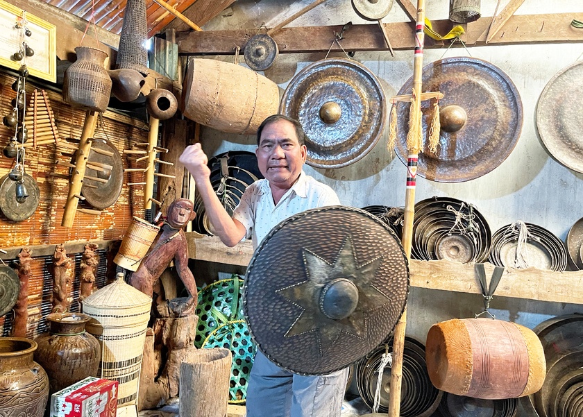 Gia Lai: Nghệ nhân Ksor Hnao-người thầy đa tài Người thầy đặc biệt Ksor Hnao ảnh 1