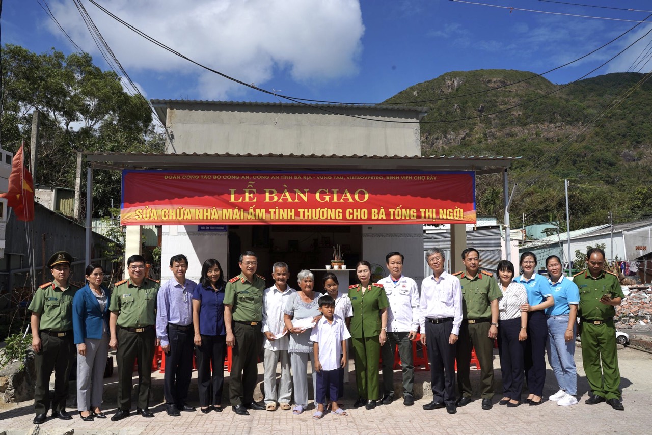 Tổ chức nhiều hoạt động an sinh xã hội, đền ơn đáp nghĩa tại huyện Côn Đảo Tổ chức nhiều hoạt động an sinh xã hội, đền ơn đáp nghĩa tại huyện Côn Đảo