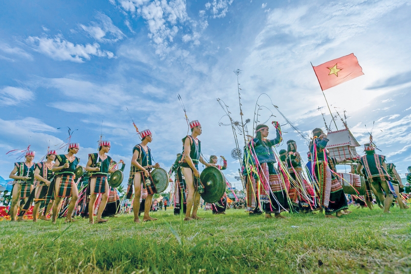 Cồng chiêng ngày hội. Ảnh: Quốc Nguyễn