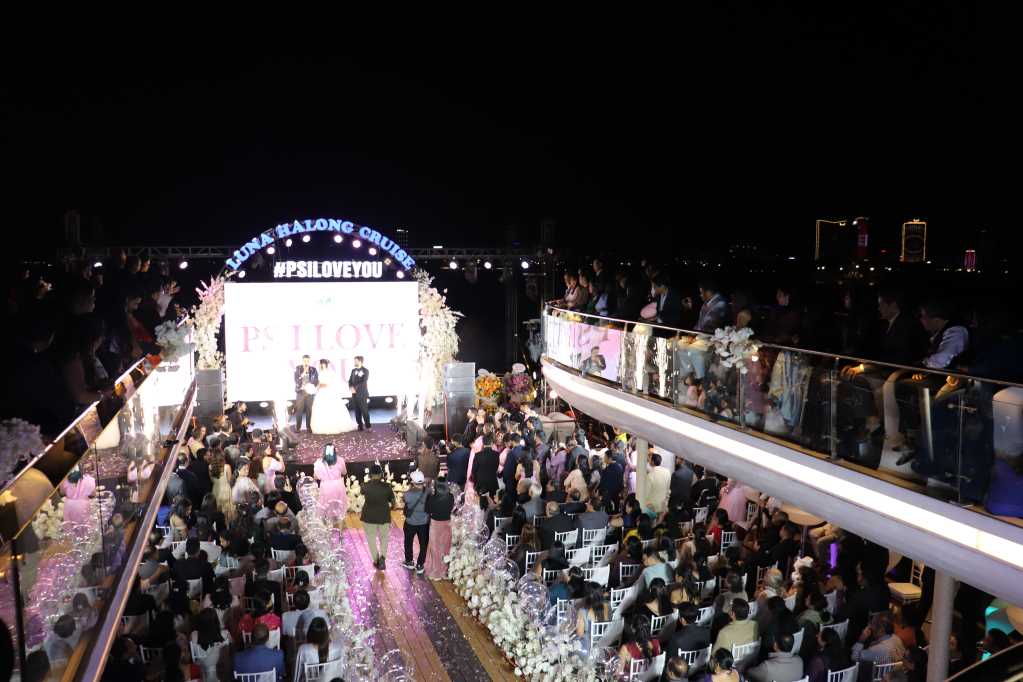 Quảng Ninh: Ngành Du lịch nỗ lực đóng góp lớn tăng trưởng kinh tế Quảng Ninh: Ngành Du lịch nỗ lực đóng góp lớn tăng trưởng kinh tế