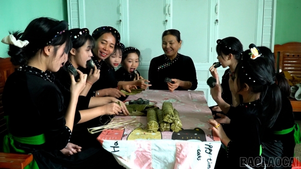 Lào Cai: Giữ hương tết người Tày Hưng Khánh