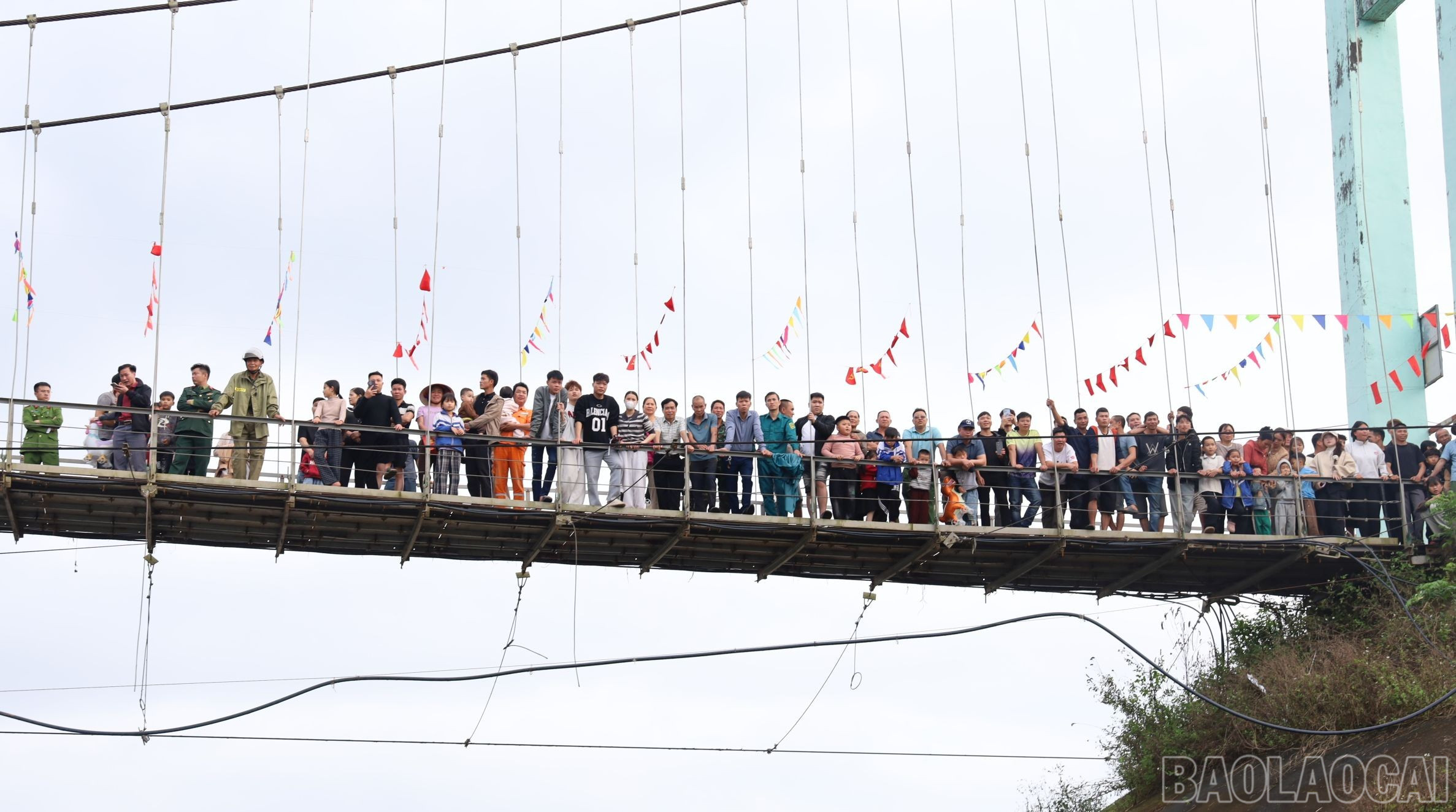 Lào Cai: Hội vui trên dòng Thia