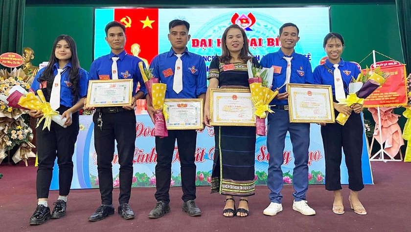 Những nữ “thủ lĩnh” thanh niên Jrai, Bahnar tận tâm, trách nhiệm  ảnh 1