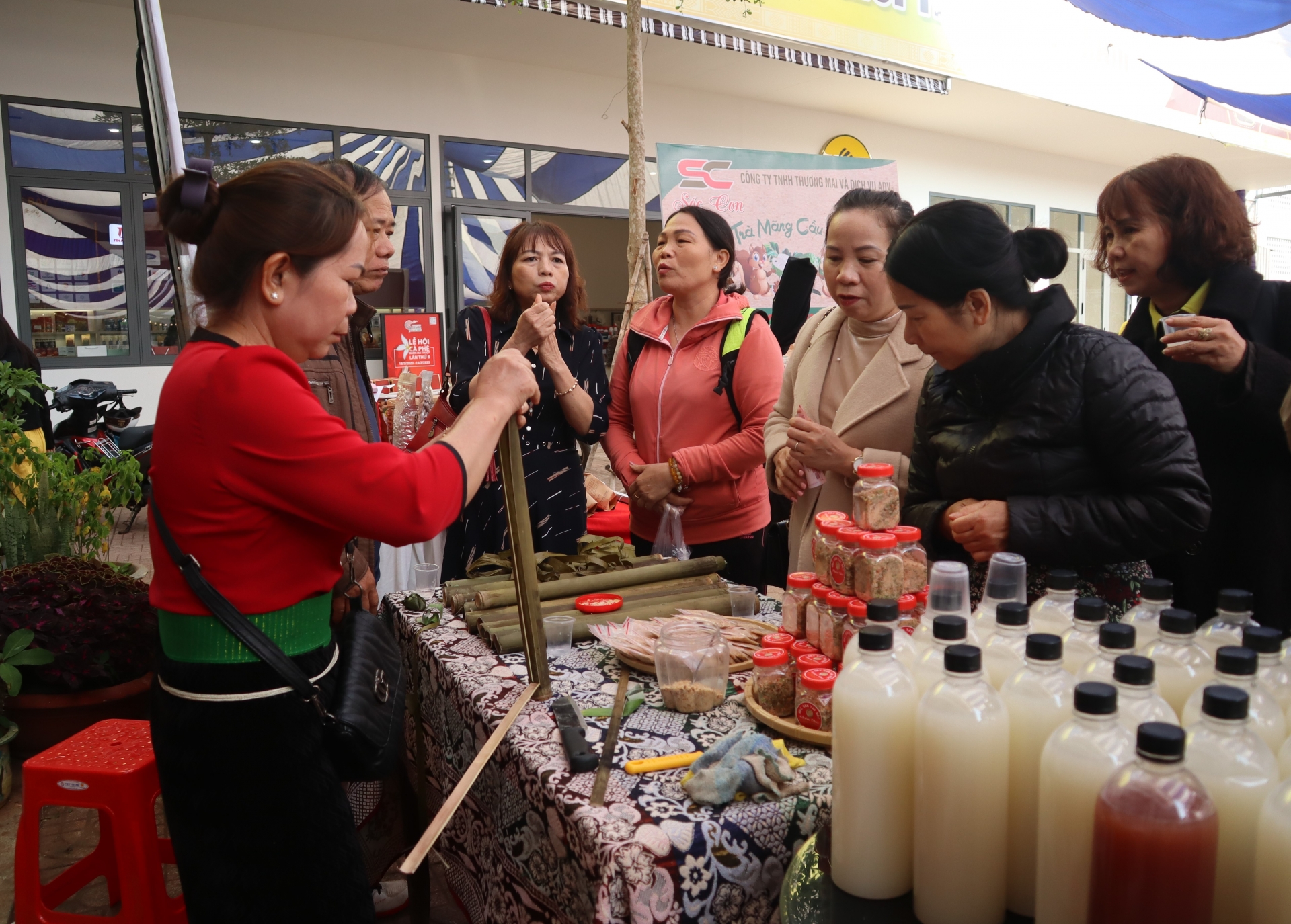 Đắk Lắk: Ấn tượng từ một phiên chợ Đắk Lắk: Ấn tượng từ một phiên chợ