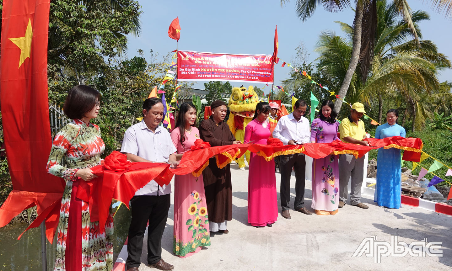 Tiền Giang: Huyện Cai Lậy khơi sức dân hoàn thiện giao thông nông thôn Tiền Giang: Huyện Cai Lậy khơi sức dân hoàn thiện giao thông nông thôn