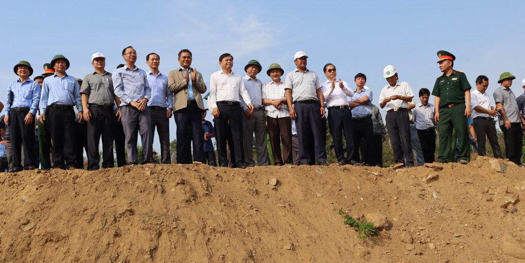 Đắk Lắk: Chặn dòng Hồ chứa nước Krông Pách thượng: Kết quả từ sự quyết tâm và đồng hành Đắk Lắk: Chặn dòng Hồ chứa nước Krông Pách thượng: Kết quả từ sự quyết tâm và đồng hành