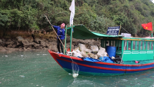 Quảng Ninh: Ưu tiên hàng đầu cho công tác bảo vệ môi trường Vịnh Hạ Long
