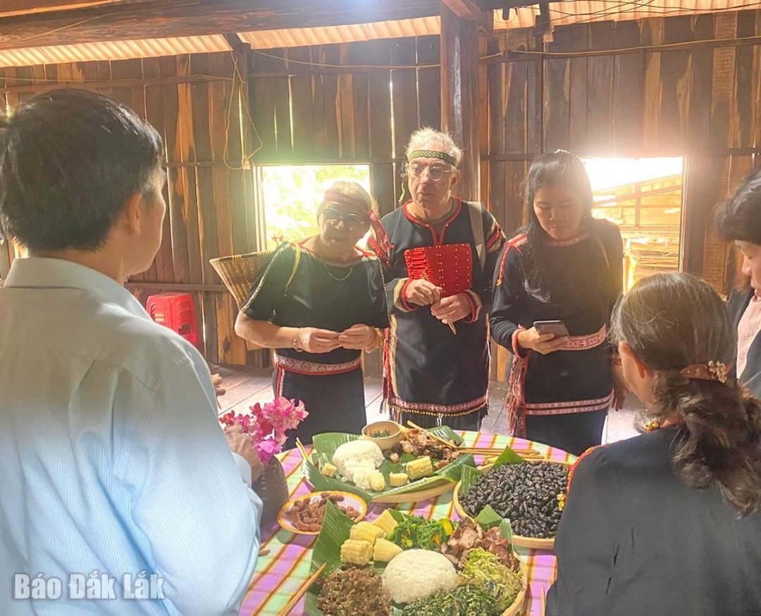 Đắk Lắk: Gắn kết di sản văn hóa và du lịch cộng đồng Đắk Lắk: Gắn kết di sản văn hóa và du lịch cộng đồng