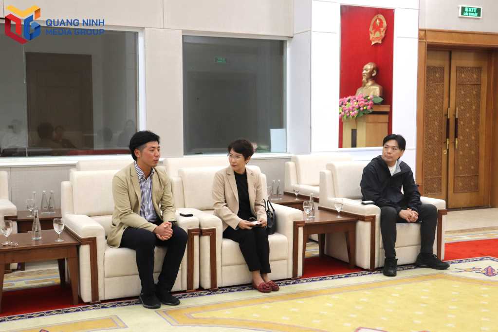 Quảng Ninh làm việc với đoàn khảo sát đón khách tàu biển Nhật Bản. Quảng Ninh làm việc với đoàn khảo sát đón khách tàu biển Nhật Bản.