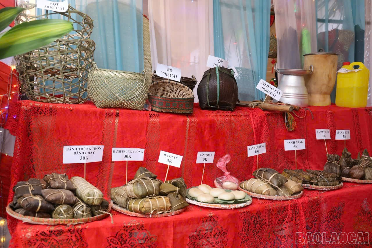 Lào Cai: Nhiều hoạt động ấn tượng và ý nghĩa tại Lễ hội đền Đại Cại Lào Cai: Nhiều hoạt động ấn tượng và ý nghĩa tại Lễ hội đền Đại Cại