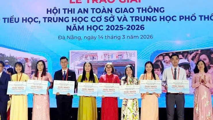 Lài Cai: Cô giáo Nông Thị Hiền giành giải Nhất cuộc thi "An toàn giao thông cho nụ cười trẻ thơ"