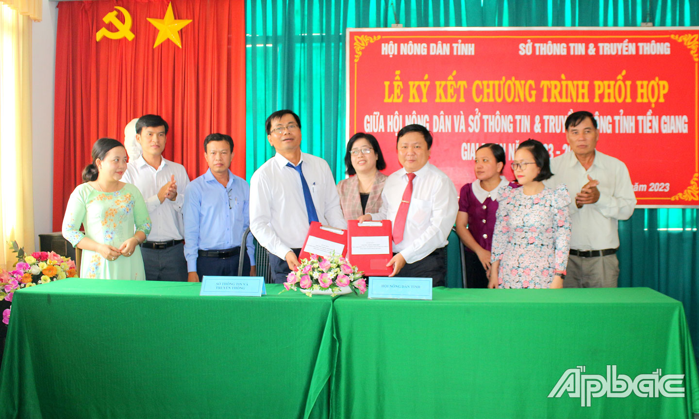 Tiền Giang: Ứng dụng công nghệ số trong sản xuất và phát triển nông nghiệp Tiền Giang: Ứng dụng công nghệ số trong sản xuất và phát triển nông nghiệp