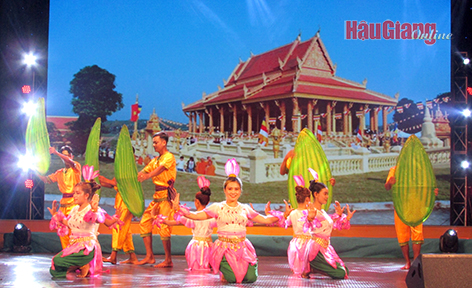 Hậu Giang: Tôn vinh nét văn hóa độc đáo các dân tộc Hậu Giang: Tôn vinh nét văn hóa độc đáo các dân tộc