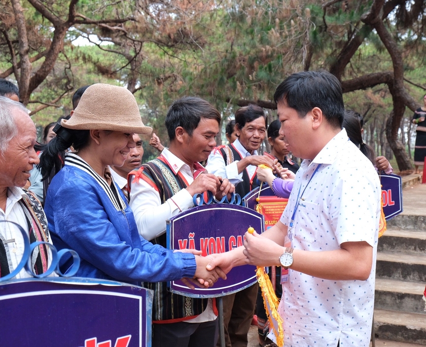 Ngày hội văn hóa các dân tộc huyện Đak Đoa ảnh 1