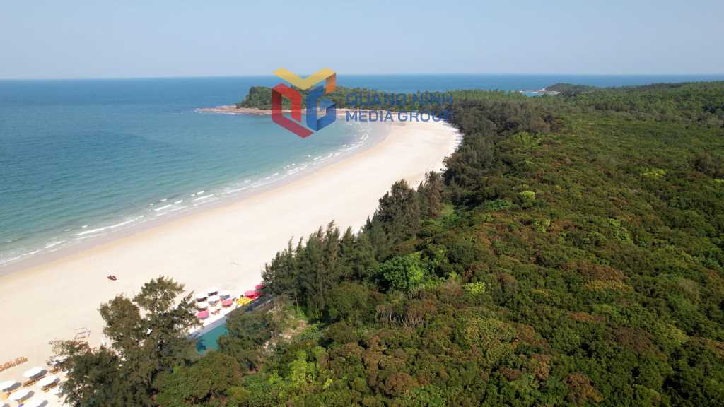 Vịnh Bái Tử Long - biểu tượng mới của du lịch Quảng Ninh Vịnh Bái Tử Long - biểu tượng mới của du lịch Quảng Ninh