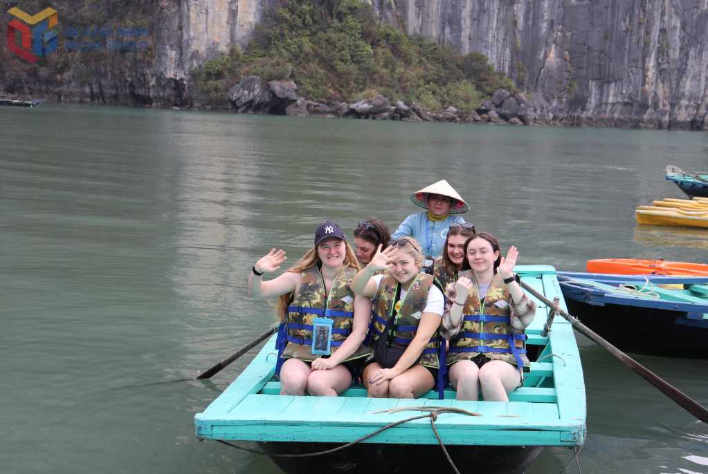 Quảng Ninh: Tăng sức hấp dẫn du lịch biển đảo Quảng Ninh: Tăng sức hấp dẫn du lịch biển đảo