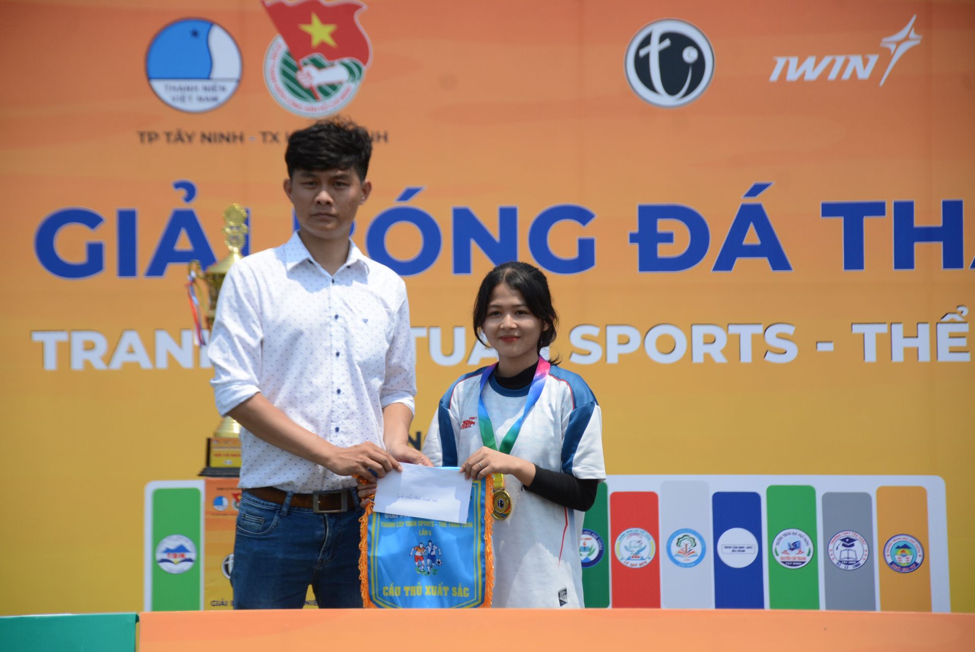 Tây Ninh: “Nàng ốc tiêu” xinh đẹp, tài năng, nhiều hoài bão