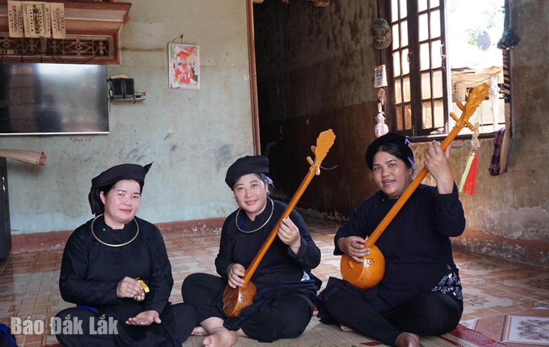 Đắk Lắk: Ngân vang điệu then bên dòng Krông Ana Đắk Lắk: Ngân vang điệu then bên dòng Krông Ana