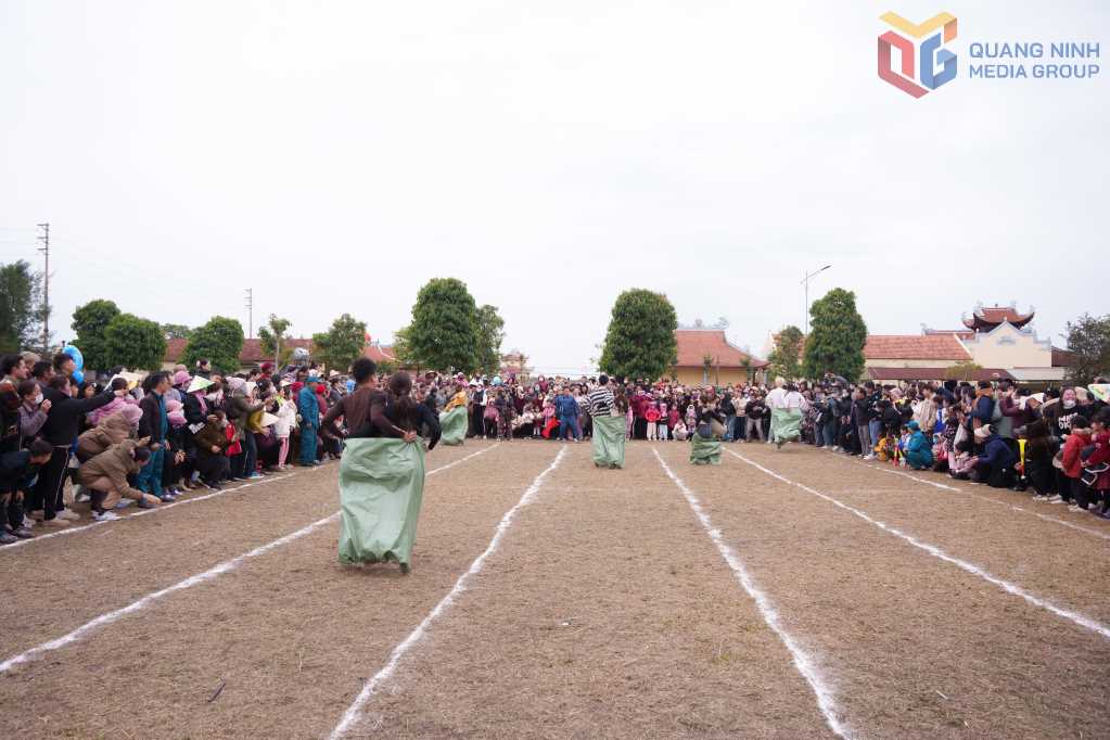 Quảng Ninh: Hấp dẫn du lịch hè ở TP Móng Cái