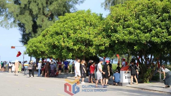 Quảng Ninh: Hấp dẫn du lịch hè ở TP Móng Cái