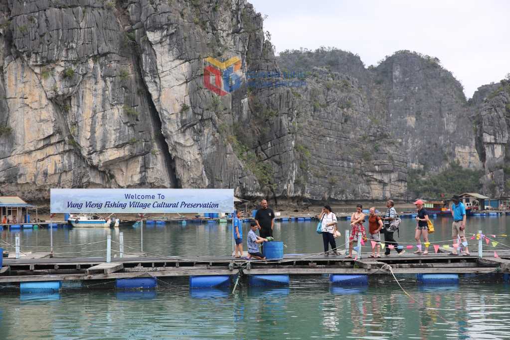 Quảng Ninh: Khai thác giá trị văn hóa để thu hút du khách Quảng Ninh: Khai thác giá trị văn hóa để thu hút du khách