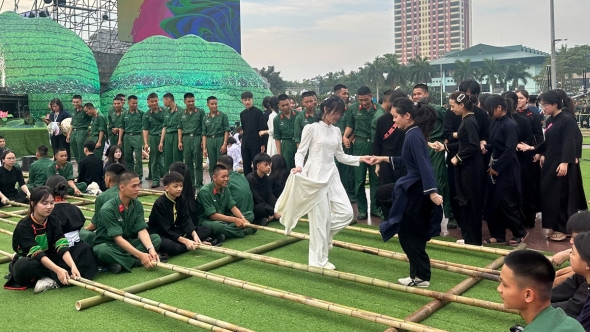 Thái Nguyên xác lập kỷ lục Việt Nam với màn nhảy sạp cộng đồng lớn nhất