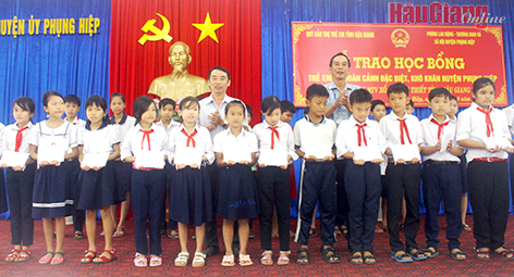 Chung sức chăm lo, giảm thiểu tổn hại trẻ em