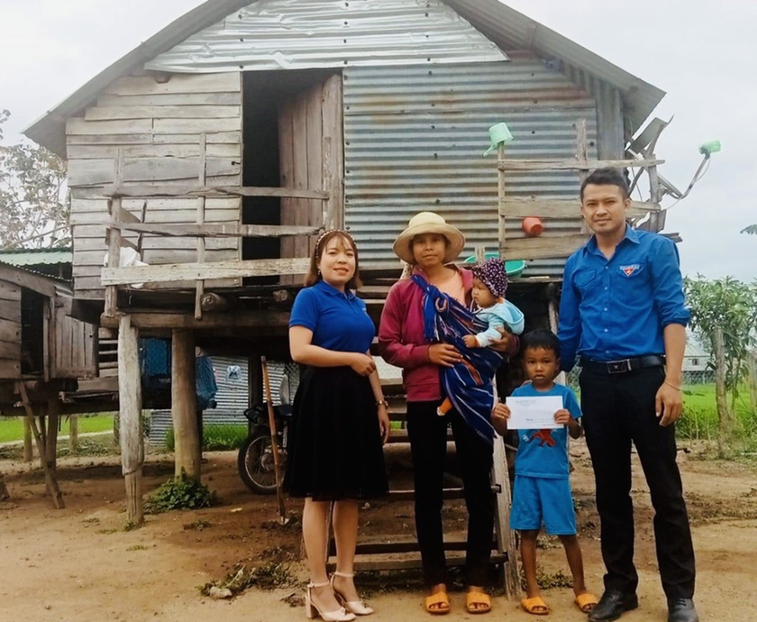 Gia Lai: Ngôi nhà thu gom rác thải và những câu chuyện ấm tình người Ngôi nhà thu gom rác thải và những câu chuyện ấm tình người ảnh 2