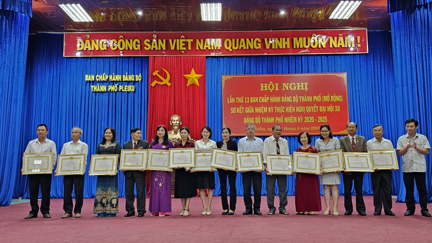 Chủ tịch UBND tỉnh Trương Hải Long: Pleiku cần thực hiện tốt công tác bồi thường, hỗ trợ, tái định cư  ảnh 2