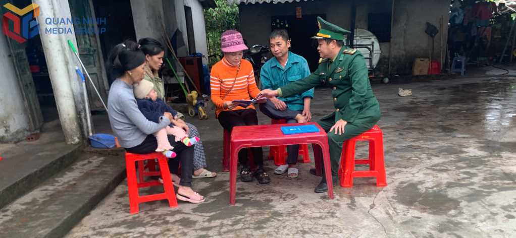 Quảng Ninh: Xây dựng “bức tường lòng dân” trong bảo vệ an ninh biên giới quốc gia Quảng Ninh: Xây dựng “bức tường lòng dân” trong bảo vệ an ninh biên giới quốc gia