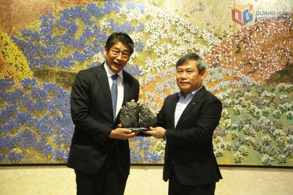 Quảng Ninh: Đồng chí Bí thư Tỉnh ủy thăm, gặp gỡ Đại sứ Nhật Bản tại Việt Nam Quảng Ninh: Đồng chí Bí thư Tỉnh ủy thăm, gặp gỡ Đại sứ Nhật Bản tại Việt Nam