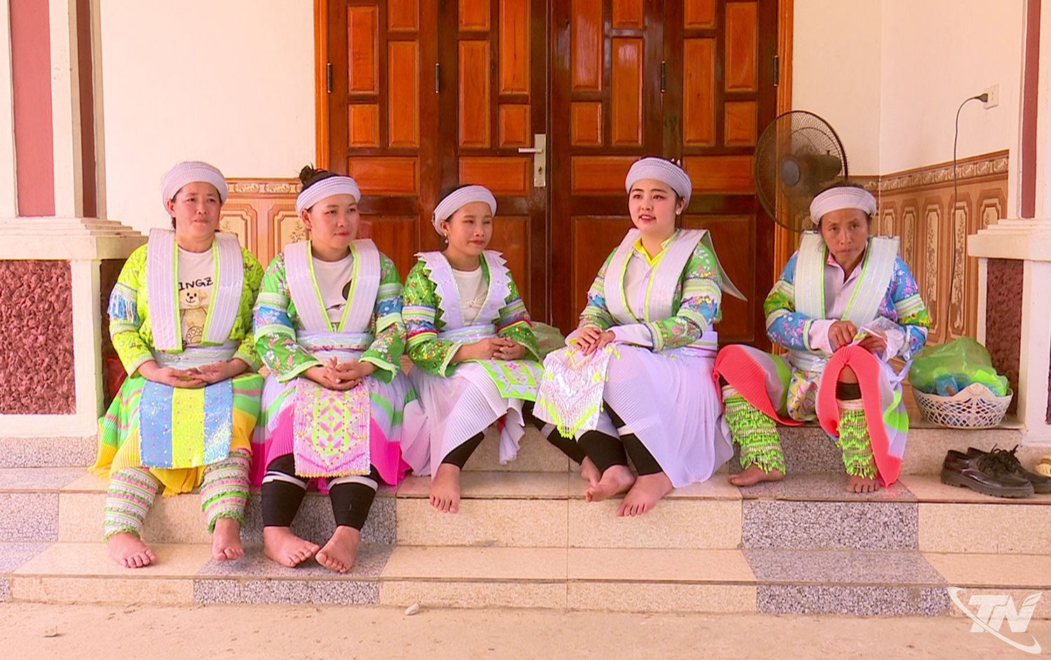 Thái Nguyên: Gìn giữ trang phục truyền thống của phụ nữ dân tộc Mông Thái Nguyên: Gìn giữ trang phục truyền thống của phụ nữ dân tộc Mông