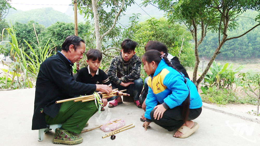 Thái Nguyên: Người giữ tiếng khèn Mông giữa núi rừng Khuôn Ngục Thái Nguyên: Người giữ tiếng khèn Mông giữa núi rừng Khuôn Ngục